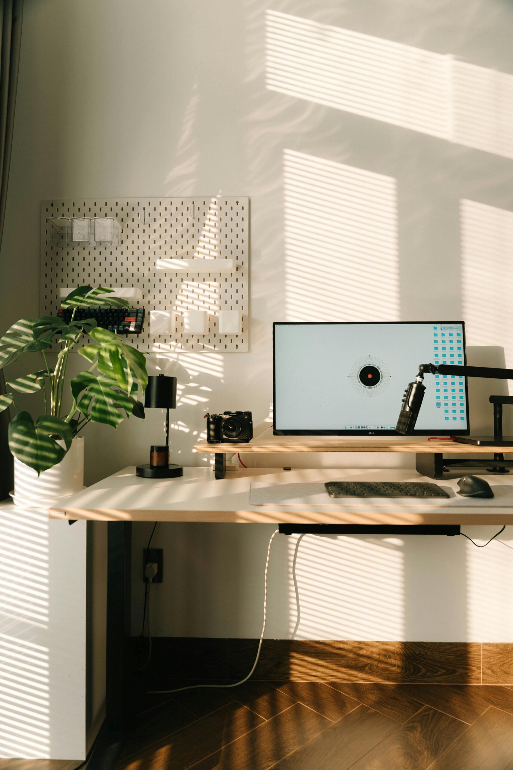 Projects A modern home office with a clean desk setup, natural lighting, and stylish decor.